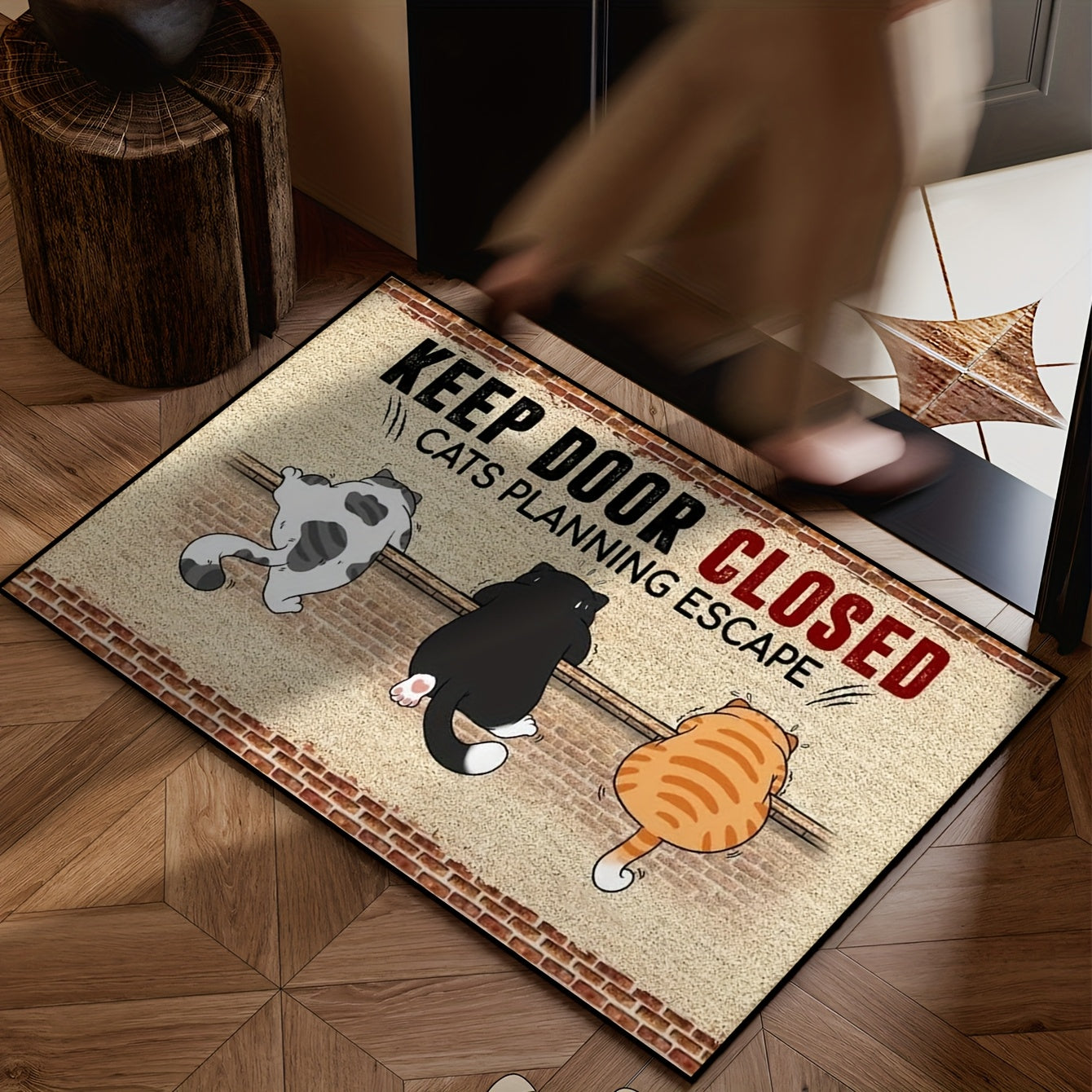 1pc Cute Cat Warning Mat - "KEEP DOOR CLOSED CATS PLANNING ESCAPE" Design, Non-Slip, Machine Washable, Polyester Fiber, Ideal for Kitchen, Bedroom, Living Room Entrances, All-Season Use, Pet Safety Mat | Playful Cat Design |